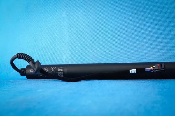 Elektrisk bakluckemotor Audi A7 S7 RS7 4K8 OEM 4K8827851K image 2