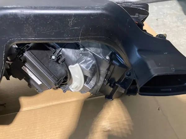 VERWARMING AUDI A4 B9 8W1182001AJ image 3