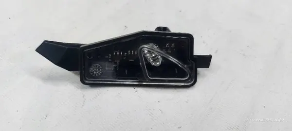 VW T7 Lampe de Miroir Gauche 7T0949133A image 1