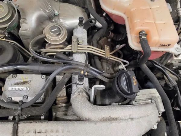 Fuel Filter Housing with Pipes Audi A4 B6 B7 2.5TDI image 3
