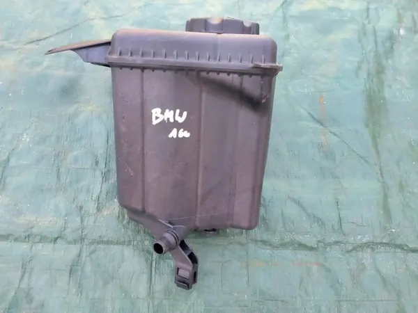 BMW 535D F10 2012 Uitzettank OEM 108086-11 image 4