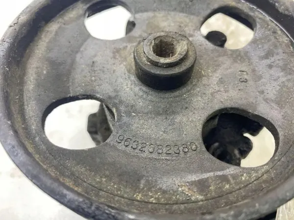 Pompe de direction OEM 9632082380 pour Peugeot 807 image 6