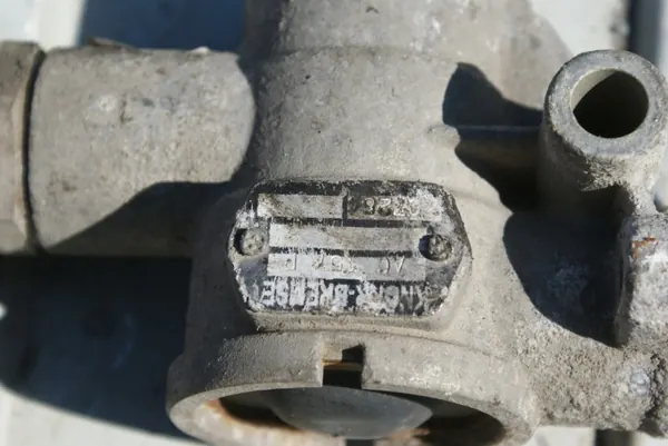 Pneumatische klep Renault Knorr-Bremse 7420860739 image 5
