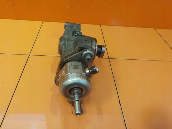 Brandstofpomp BMW 1 F20 3 F30 8605103 image 2