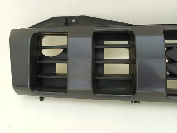 Grelha Suzuki Jimny III OEM 72111-57M0 - Dianteira image 7