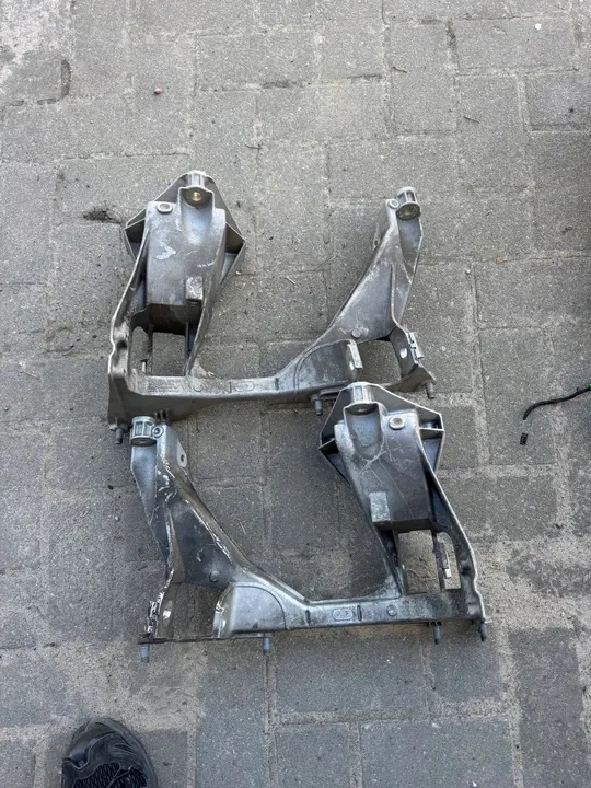 Support de chariot L+R Porsche 718 image 1