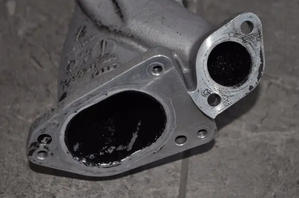 Corpo de aceleração Audi A4 B7 A6 C6 2.7 TDI 059145950R image 8