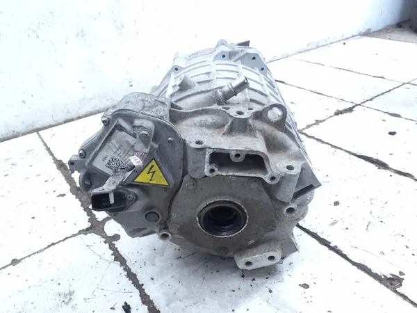 Polestar 2 Elmotor OEM 32280215 - Begagnad image 5