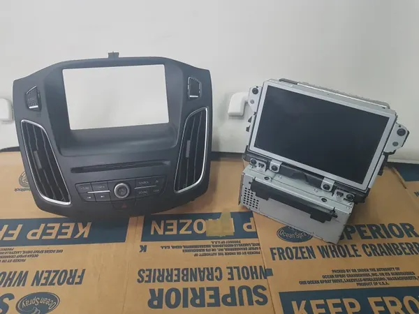 FORD FOCUS MK3 LIFT Radio Navigation Touch Panel OEM image 2