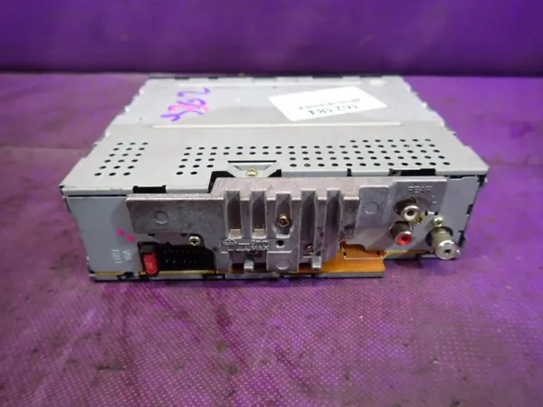 Radio Kenwood KDC-3024A OEM para Peugeot 206 image 4