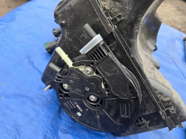 Kit Bomba Tanque AdBlue OEM 2Q0131877G Polo IV image 5