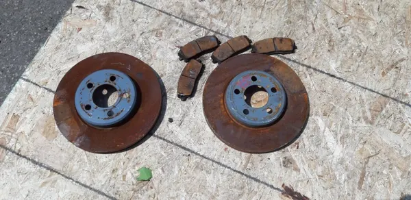 Jarrulevy-matto-sarja OEM 457877_21 Chrysler 300:lle image 2