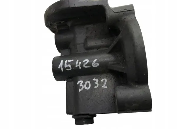 Scania Oliefilterbeugel OEM 2543743 - Gebruikt image 2