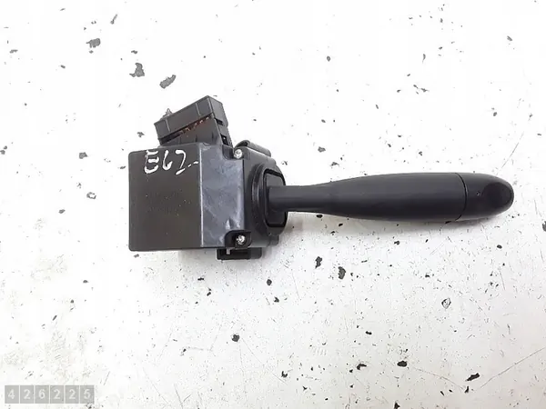 Interrupteur Hyundai I-10 2010 image 5