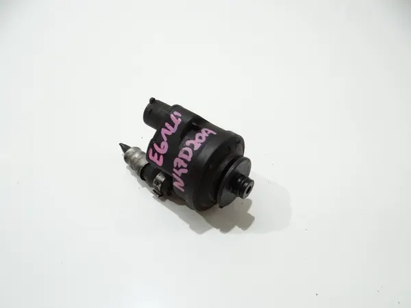 Réchauffeur de carburant BMW E60 E61 N47 2.0D OE 8517898 image 1