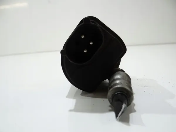 Réchauffeur de carburant BMW E60 E61 N47 2.0D OE 8517898 image 3