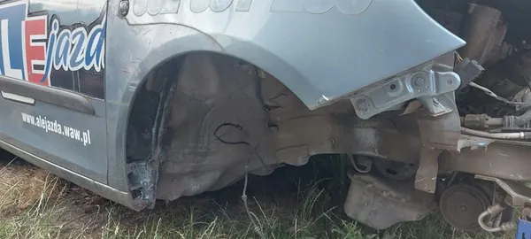 Fram höger skärm Skoda Fabia II image 2