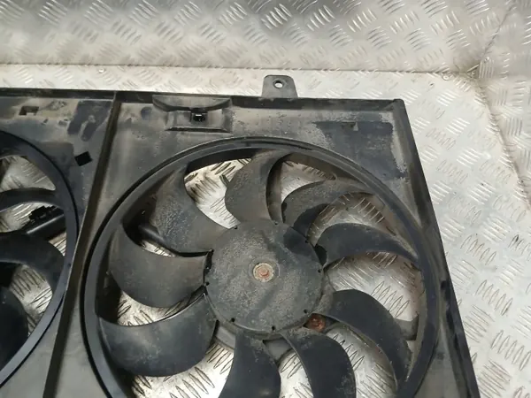 Nissan T31WENTYLATOR Radiatorventilator 2.0 DCI 2012 image 4