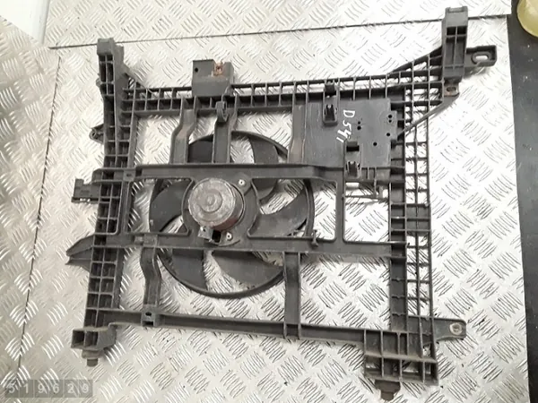 Ventilateur radiateur Dacia Duster OEM 8200880554 avec diffuseur image 3