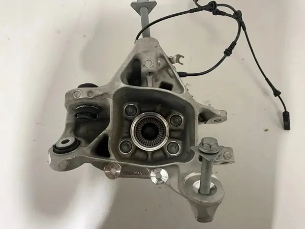 Bakhjulsnav vänster OEM 6876651 BMW X7 G07 image 4