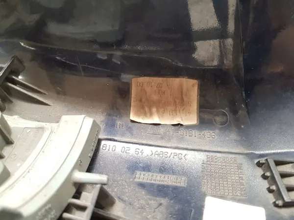 OEM 8100264 Carcasa espejo derecho Mercedes E W210 image 7