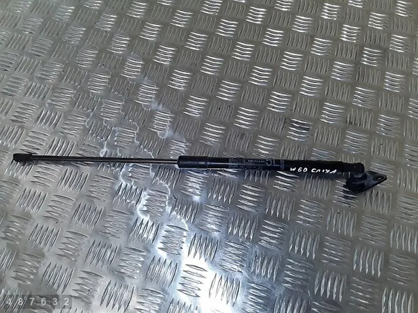 Support de hayon arrière Toyota Prius 2009 689600W530 image 1