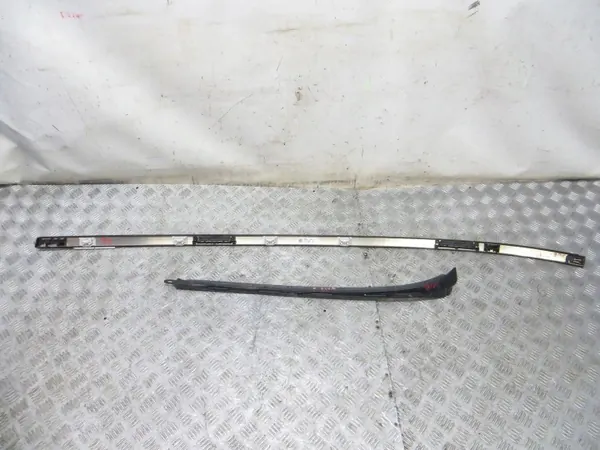 Mercedes W177 Dachreling & Linke Frontleiste OEM 1776903100 image 4