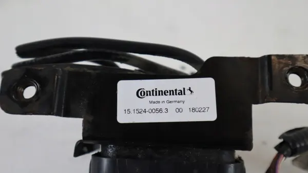 Distribuidor suspensión aire Volvo V90 OEM 31360723 image 6
