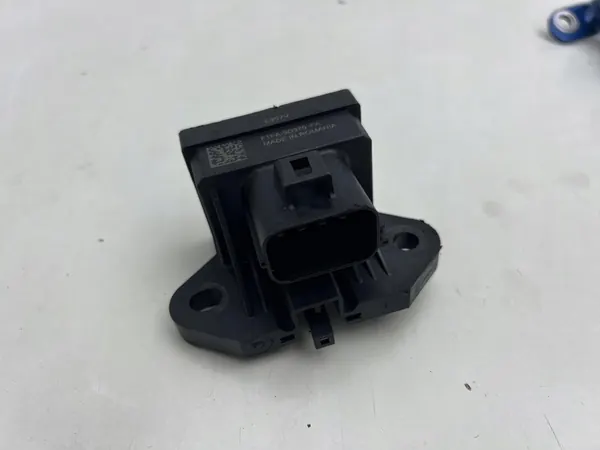 FORD RANGER VI RAPTOR Bränsletryckssensor OEM image 2