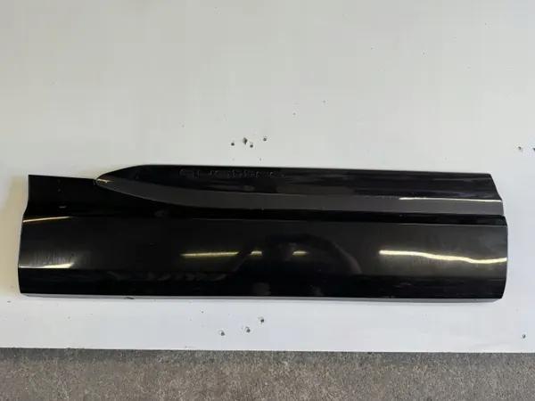 Audi Q7 Oikea Takaoven Lista OEM 4M0853970B image 2