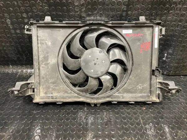 Tesla Kühlerlüfter OEM 1494179-00-B Gebraucht image 2
