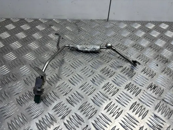 Öljyputki OEM 057145826F Bentley Bentayga Audi Q7 image 3