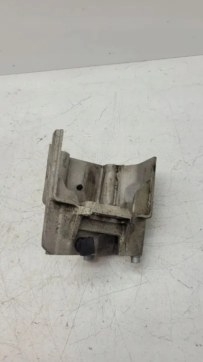 Pieza motor Maserati Ghibli usado OEM 302353 image 3