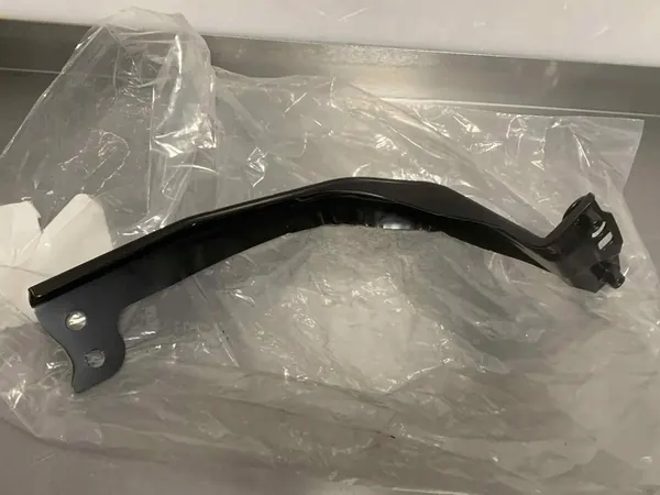 Suporte de para-lama esquerdo VW Up! Skoda Citygo Seat Mii OEM image 2