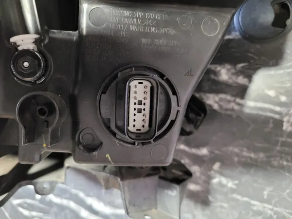 Jeep Grand Cherokee WL 2021 - Farol Frontal Esquerdo USA 68584659AC image 9