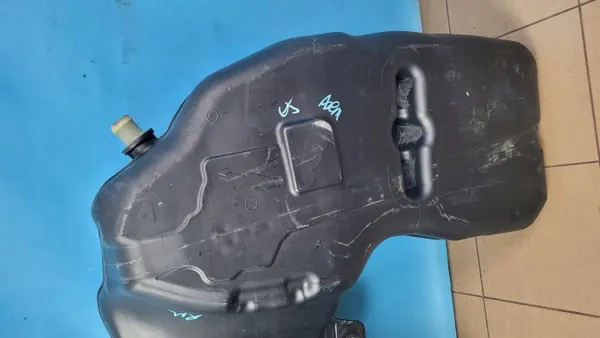 BMW X6 G06 Polttoainesäiliö OEM 9454868 - Käytetty image 10