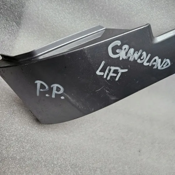 OEM 9840791777 Opel Grandland Guardabarros Derecho image 10