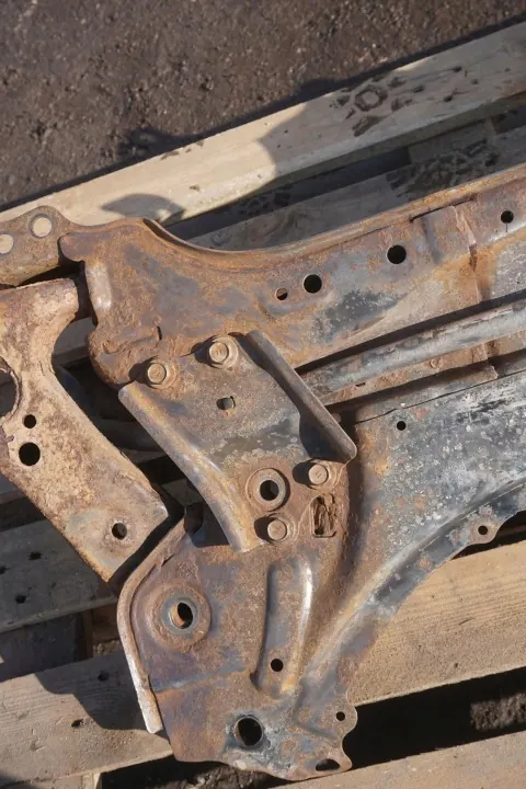 Toyota Auris I achterbalk OEM TOY3377223 - Gebruikt image 6