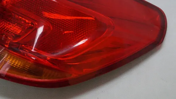 Opel Astra J 2012 Höger Bakljus image 6