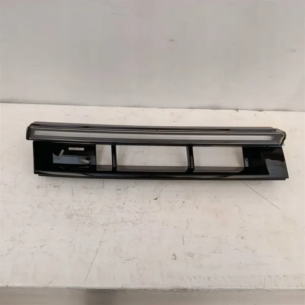 OEM 3J0941654A LED DRL Höger Fram VW Passat B9 image 2