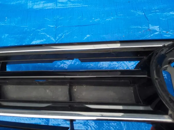 VW Tiguan II framstötrast OEM 5NA853653A image 8