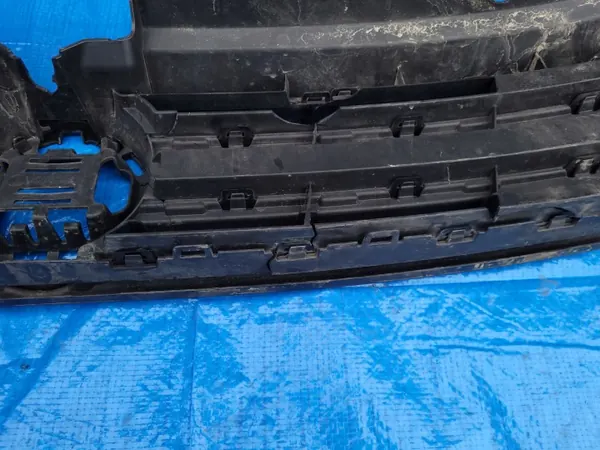 VW Tiguan II framstötrast OEM 5NA853653A image 9