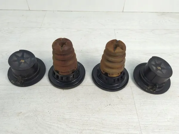 Bakstötdämpare OEM 552400294R Begagnad image 3