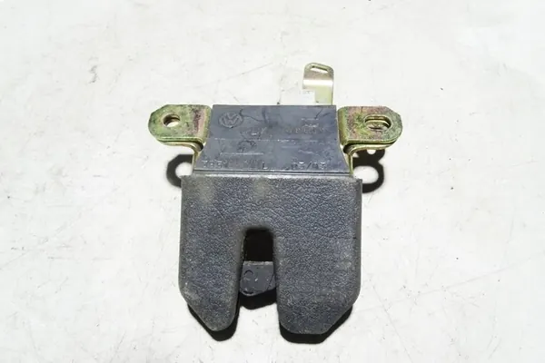 Bagagelås VW PASSAT B5 3B5827505L image 2