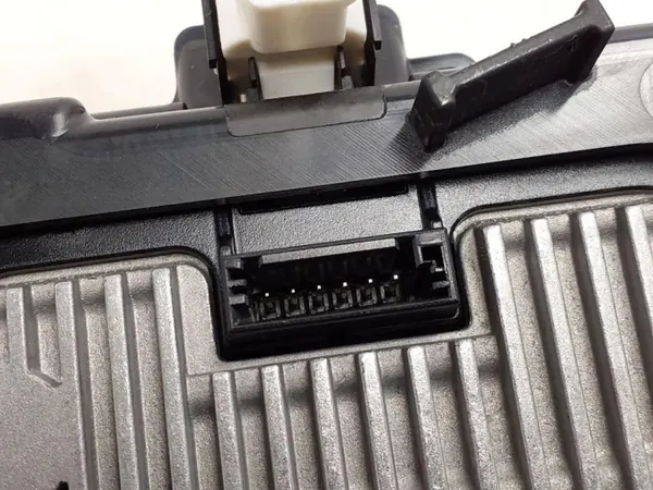 Chargeur d'induction BMW OE d'occasion OEM 2727443 image 4