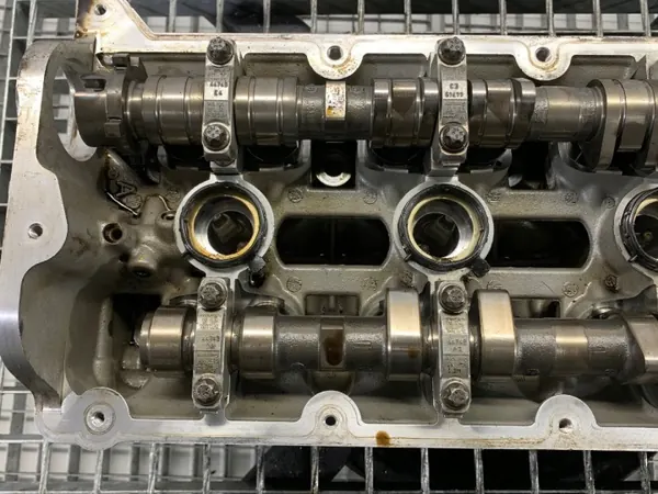 Oikea Sylinterikansi OEM 9481041055R Porsche Panamera image 4