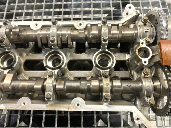 Oikea Sylinterikansi OEM 9481041055R Porsche Panamera image 5