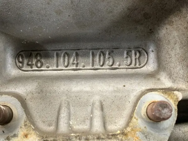 Oikea Sylinterikansi OEM 9481041055R Porsche Panamera image 9