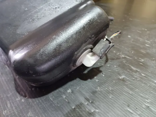 Depósito de líquido limpiaparabris A2048690220 Mercedes GLK X204 image 10