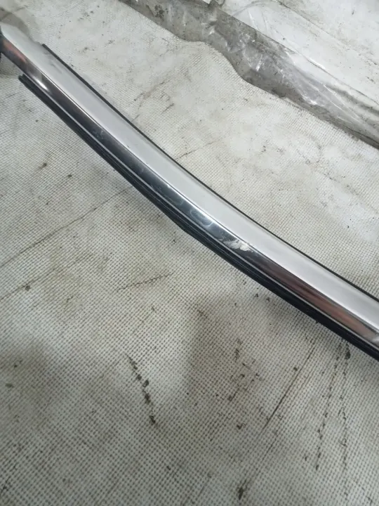 Ikkunan raapimatiiviste vasen etu OEM 3V0837475F image 4